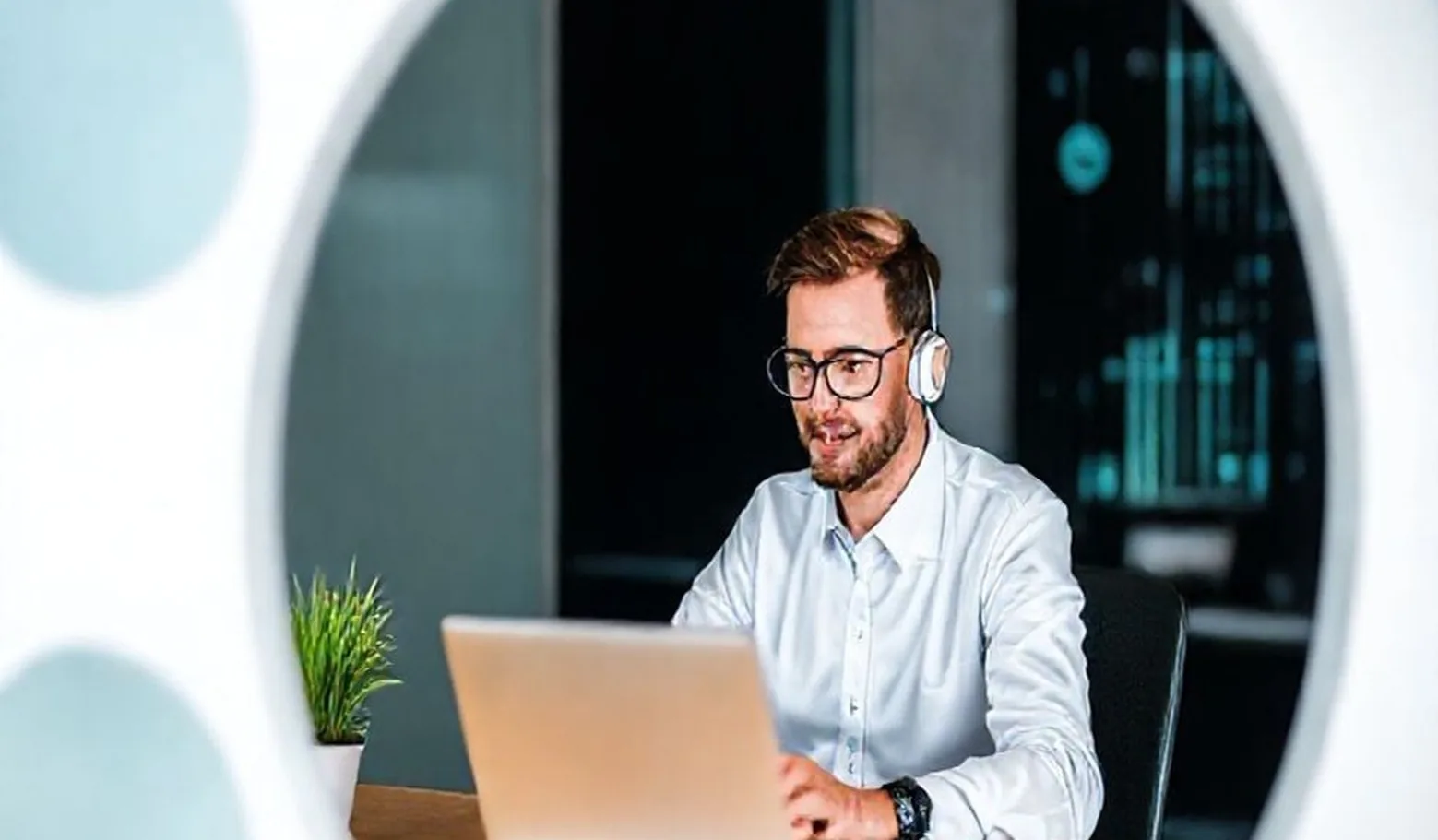 Tech HR consulting space